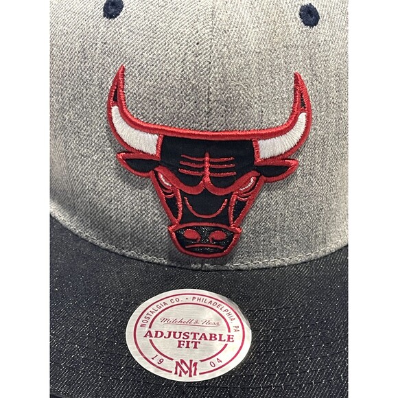 Mitchell & Ness NBA Chicago Bulls Storm Front Adjustable Snapback Hat Cap - Picture 1 of 3